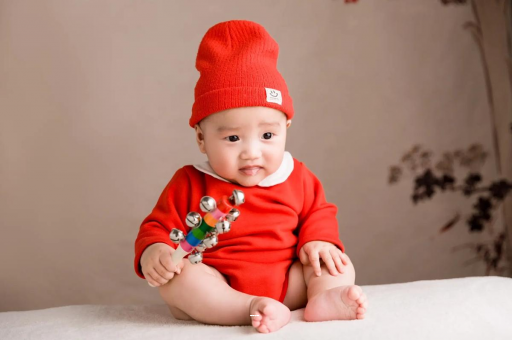 丽江怀孕肚子饿了就想吐